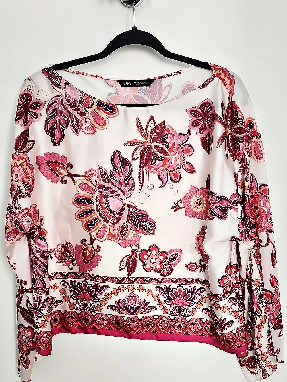 Zara Floral Blouse in Pink & White Size Large